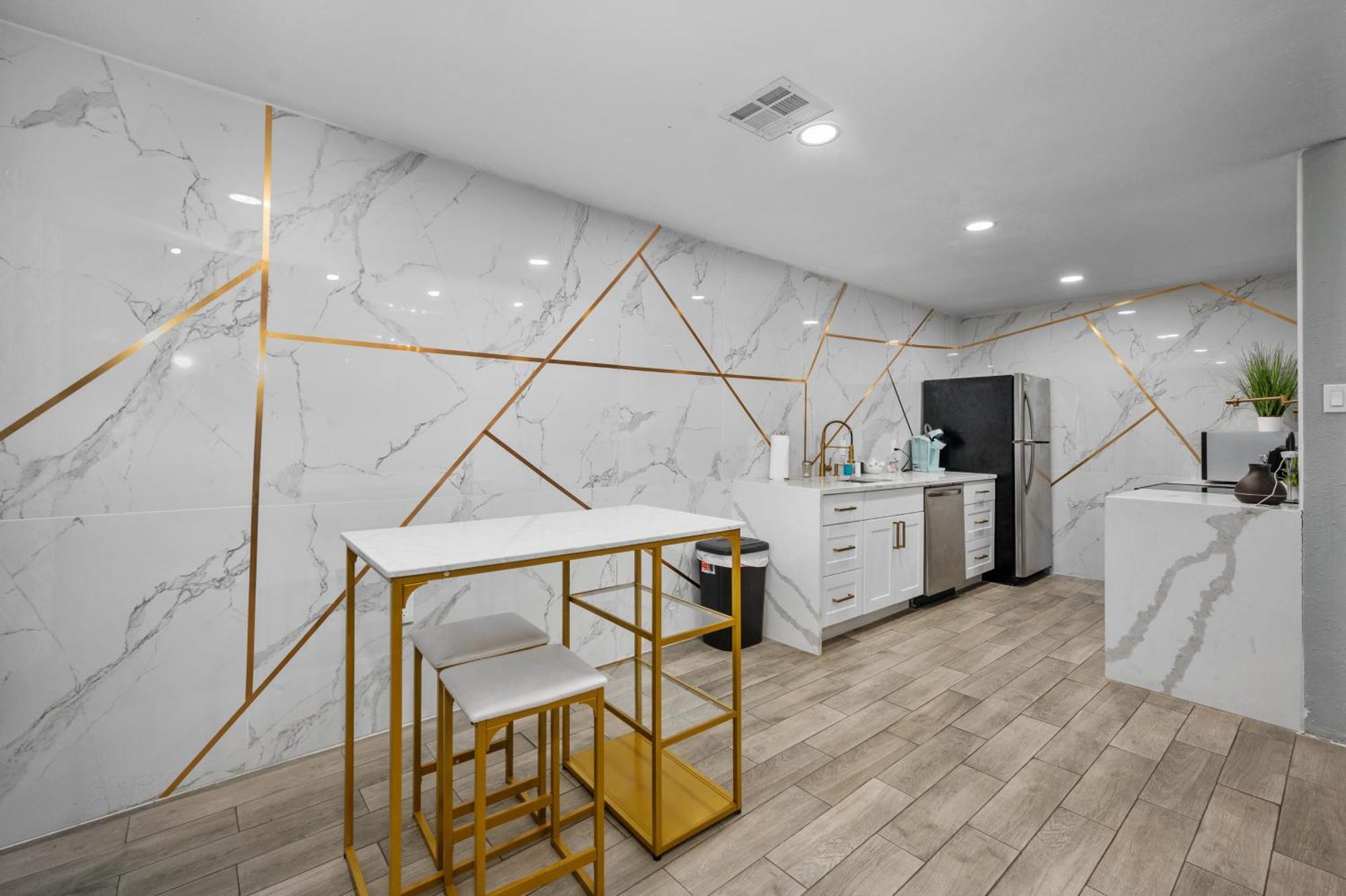 Spacious Galleria Apartment With Free Park 休斯敦 外观 照片
